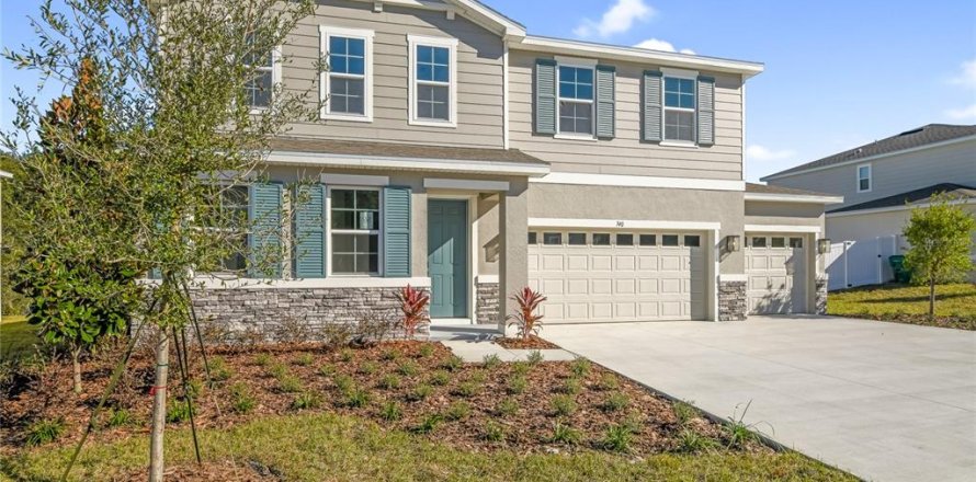 House in Mount Dora, Florida 4 bedrooms, 248.05 sq.m. № 2205581