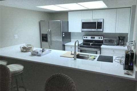 Condominio en alquiler en Clearwater, Florida, 2 dormitorios, 110.18 m2 № 513831 - foto 14