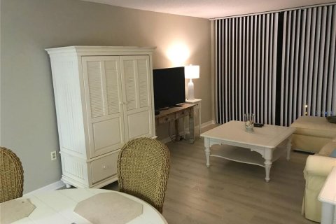 Condominio en alquiler en Clearwater, Florida, 2 dormitorios, 110.18 m2 № 513831 - foto 11