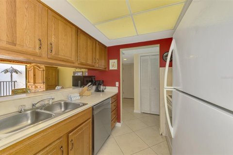 Copropriété à vendre à Sarasota, Floride: 2 chambres, 79.9 m2 № 1649057 - photo 15