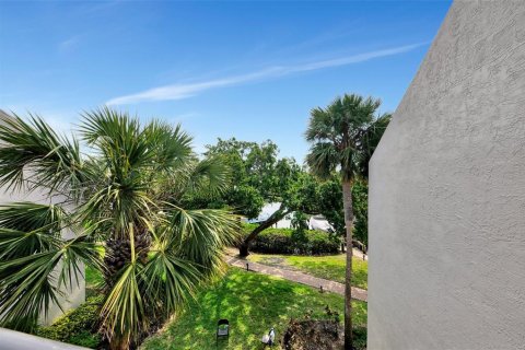 Copropriété à vendre à Sarasota, Floride: 2 chambres, 79.9 m2 № 1649057 - photo 30