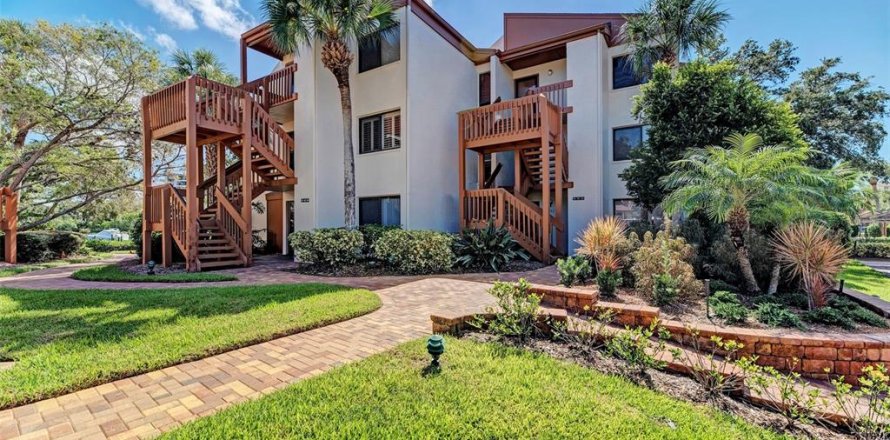 Condo in Sarasota, Florida, 2 bedrooms № 1649057