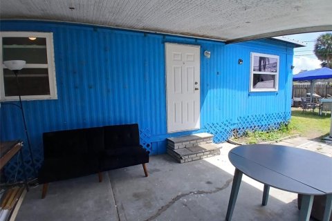 Immobilier commercial à vendre à Port Richey, Floride: 55.74 m2 № 1822871 - photo 1