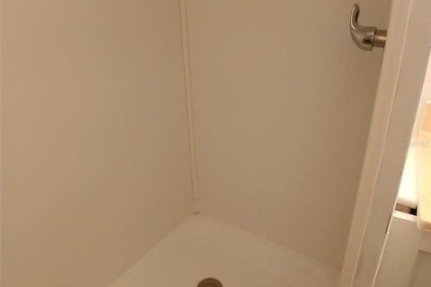 Immobilier commercial à vendre à Port Richey, Floride: 55.74 m2 № 1822871 - photo 12
