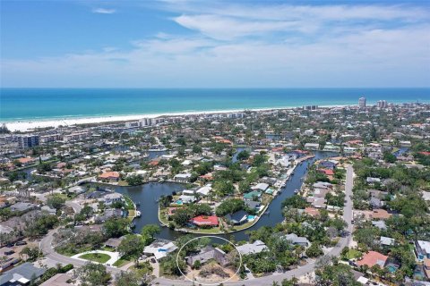House in Sarasota, Florida 3 bedrooms, 217.11 sq.m. № 1648801 - photo 5