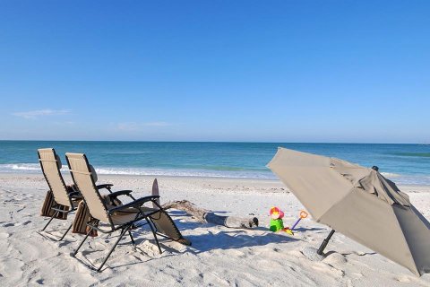 House in Sarasota, Florida 3 bedrooms, 217.11 sq.m. № 1648801 - photo 29