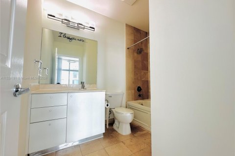 Купить кондоминиум в Холливуд, Флорида 1 спальня, 68.56м2, № 1984964 - фото 9