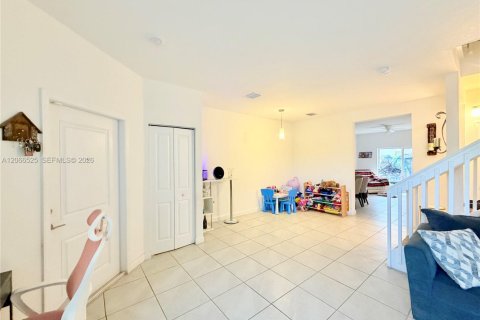Adosado en venta en Homestead, Florida, 3 dormitorios, 149.76 m2 № 2293041 - foto 14
