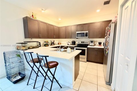 Adosado en venta en Homestead, Florida, 3 dormitorios, 149.76 m2 № 2293041 - foto 28