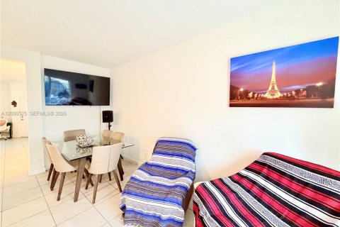 Adosado en venta en Homestead, Florida, 3 dormitorios, 149.76 m2 № 2293041 - foto 24