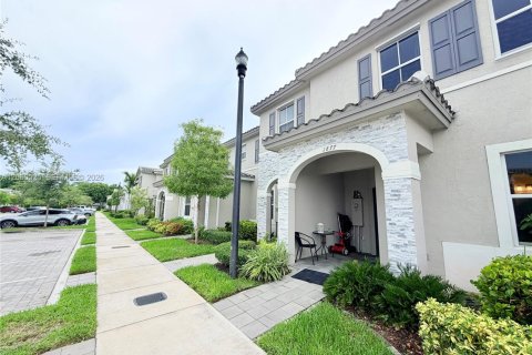 Adosado en venta en Homestead, Florida, 3 dormitorios, 149.76 m2 № 2293041 - foto 4