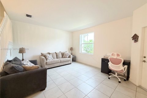 Adosado en venta en Homestead, Florida, 3 dormitorios, 149.76 m2 № 2293041 - foto 20