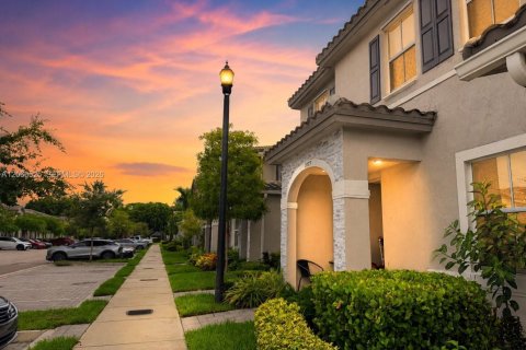 Adosado en venta en Homestead, Florida, 3 dormitorios, 149.76 m2 № 2293041 - foto 5