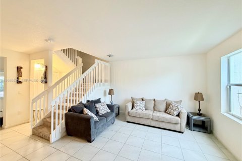 Adosado en venta en Homestead, Florida, 3 dormitorios, 149.76 m2 № 2293041 - foto 15