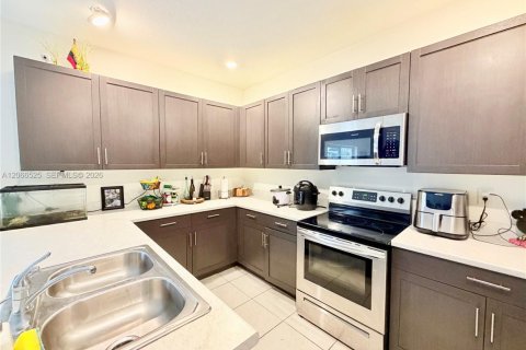 Adosado en venta en Homestead, Florida, 3 dormitorios, 149.76 m2 № 2293041 - foto 29