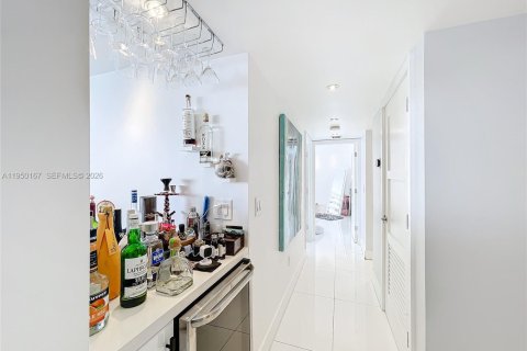 Condominio en alquiler en Miami, Florida, 2 dormitorios, 113.15 m2 № 2054887 - foto 23