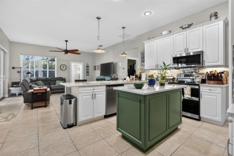 House in Hobe Sound, Florida 4 bedrooms, 225.29 sq.m. № 2048775 - photo 5