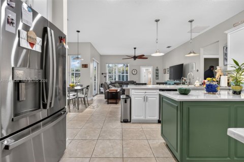 House in Hobe Sound, Florida 4 bedrooms, 225.29 sq.m. № 2048775 - photo 6