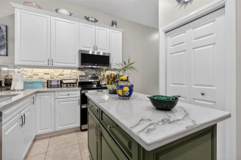 House in Hobe Sound, Florida 4 bedrooms, 225.29 sq.m. № 2048775 - photo 12