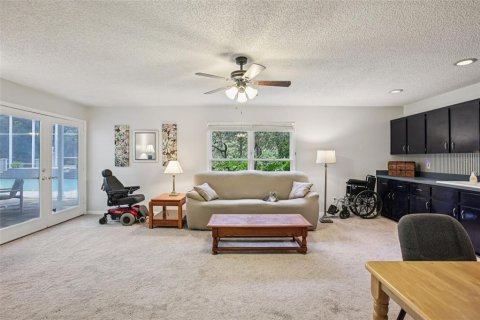 Casa en venta en Thonotosassa, Florida, 5 dormitorios, 462.93 m2 № 1808023 - foto 27