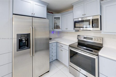 Villa ou maison à vendre à Homestead, Floride: 3 chambres, 151.34 m2 № 1956270 - photo 17