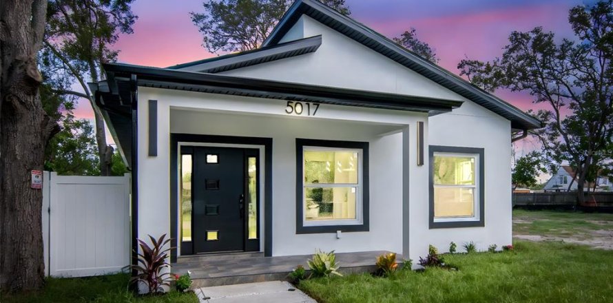 Villa ou maison à Gulfport, Floride 3 chambres, 152.82 m2 № 1873796