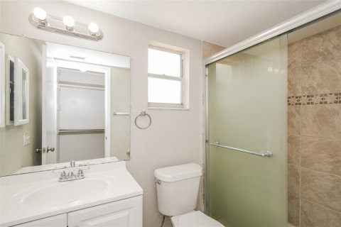 Villa ou maison à vendre à Valrico, Floride: 4 chambres, 222.78 m2 № 1783058 - photo 14
