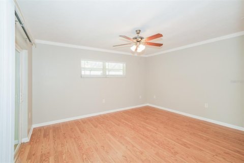 Villa ou maison à vendre à Valrico, Floride: 4 chambres, 222.78 m2 № 1783058 - photo 11