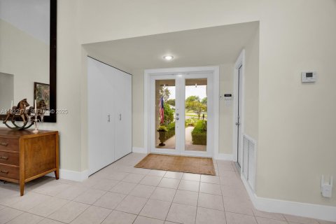 Casa en venta en Miami, Florida, 5 dormitorios, 196.21 m2 № 1996206 - foto 23