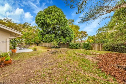 Купить виллу или дом в Майами, Флорида 5 спален, 196.21м2, № 1996206 - фото 16