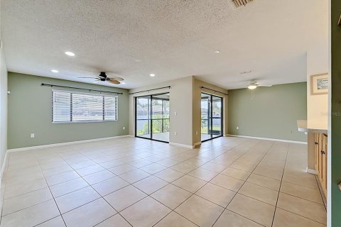 Condominio en venta en Clearwater, Florida, 2 dormitorios, 105.44 m2 № 2209428 - foto 6