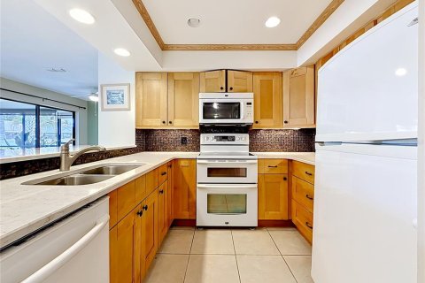 Condominio en venta en Clearwater, Florida, 2 dormitorios, 105.44 m2 № 2209428 - foto 10