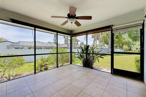 Condominio en venta en Clearwater, Florida, 2 dormitorios, 105.44 m2 № 2209428 - foto 3
