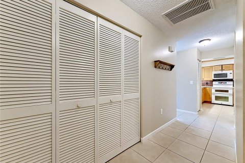 Condominio en venta en Clearwater, Florida, 2 dormitorios, 105.44 m2 № 2209428 - foto 9