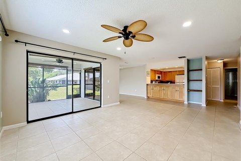 Condominio en venta en Clearwater, Florida, 2 dormitorios, 105.44 m2 № 2209428 - foto 2