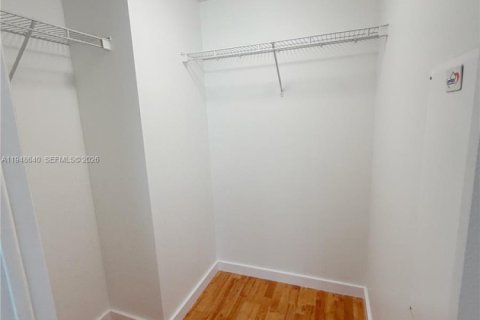 Copropriété à vendre à Miami, Floride: 2 chambres, 95.6 m2 № 2089338 - photo 19