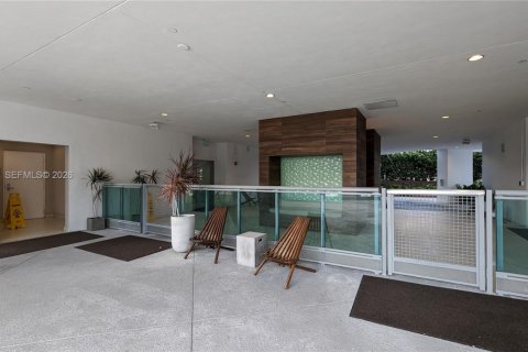 Copropriété à vendre à Miami, Floride: 2 chambres, 95.6 m2 № 2089338 - photo 9