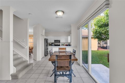 Купить виллу или дом в Корал-Спрингс, Флорида 4 спальни, 234.67м2, № 2022160 - фото 11