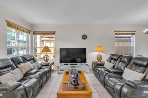 Купить виллу или дом в Корал-Спрингс, Флорида 4 спальни, 234.67м2, № 2022160 - фото 7