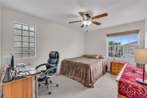 Купить виллу или дом в Корал-Спрингс, Флорида 4 спальни, 234.67м2, № 2022160 - фото 28