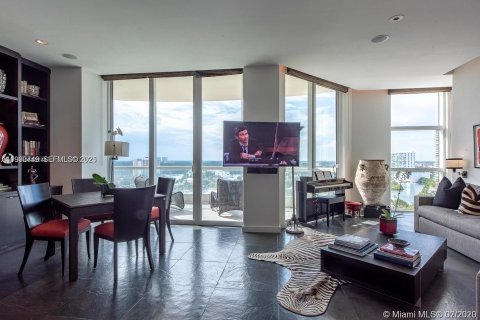 Condo in Sunny Isles Beach, Florida, 3 bedrooms  № 1992100 - photo 7