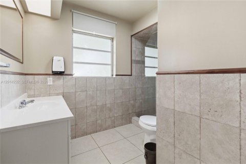 Condominio en venta en Hollywood, Florida, 1 dormitorio, 76.64 m2 № 2084953 - foto 19