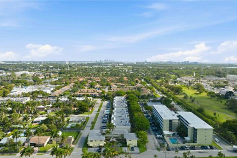 Condominio en venta en Hollywood, Florida, 1 dormitorio, 76.64 m2 № 2084953 - foto 25