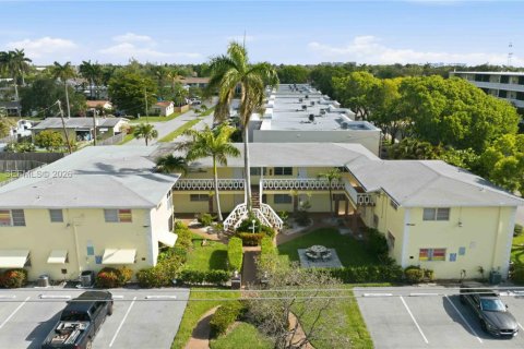 Condominio en venta en Hollywood, Florida, 1 dormitorio, 76.64 m2 № 2084953 - foto 26