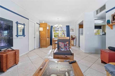 Condominio en venta en Hollywood, Florida, 1 dormitorio, 76.64 m2 № 2084953 - foto 8
