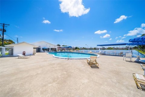 Copropriété à vendre à Hallandale Beach, Floride: 1 chambre, 58.06 m2 № 2084525 - photo 29