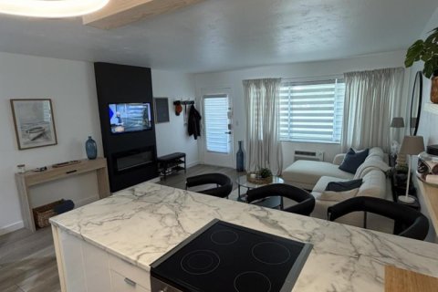 Copropriété à vendre à Hallandale Beach, Floride: 1 chambre, 58.06 m2 № 2084525 - photo 18