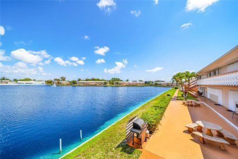 Copropriété à vendre à Hallandale Beach, Floride: 1 chambre, 58.06 m2 № 2084525 - photo 22