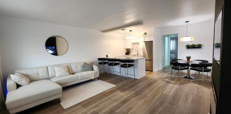 Condo à Hallandale Beach, Floride, 1 chambre  № 2084525