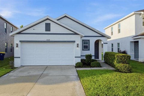 House in Wesley Chapel, Florida 3 bedrooms, 143.63 sq.m. № 2366861